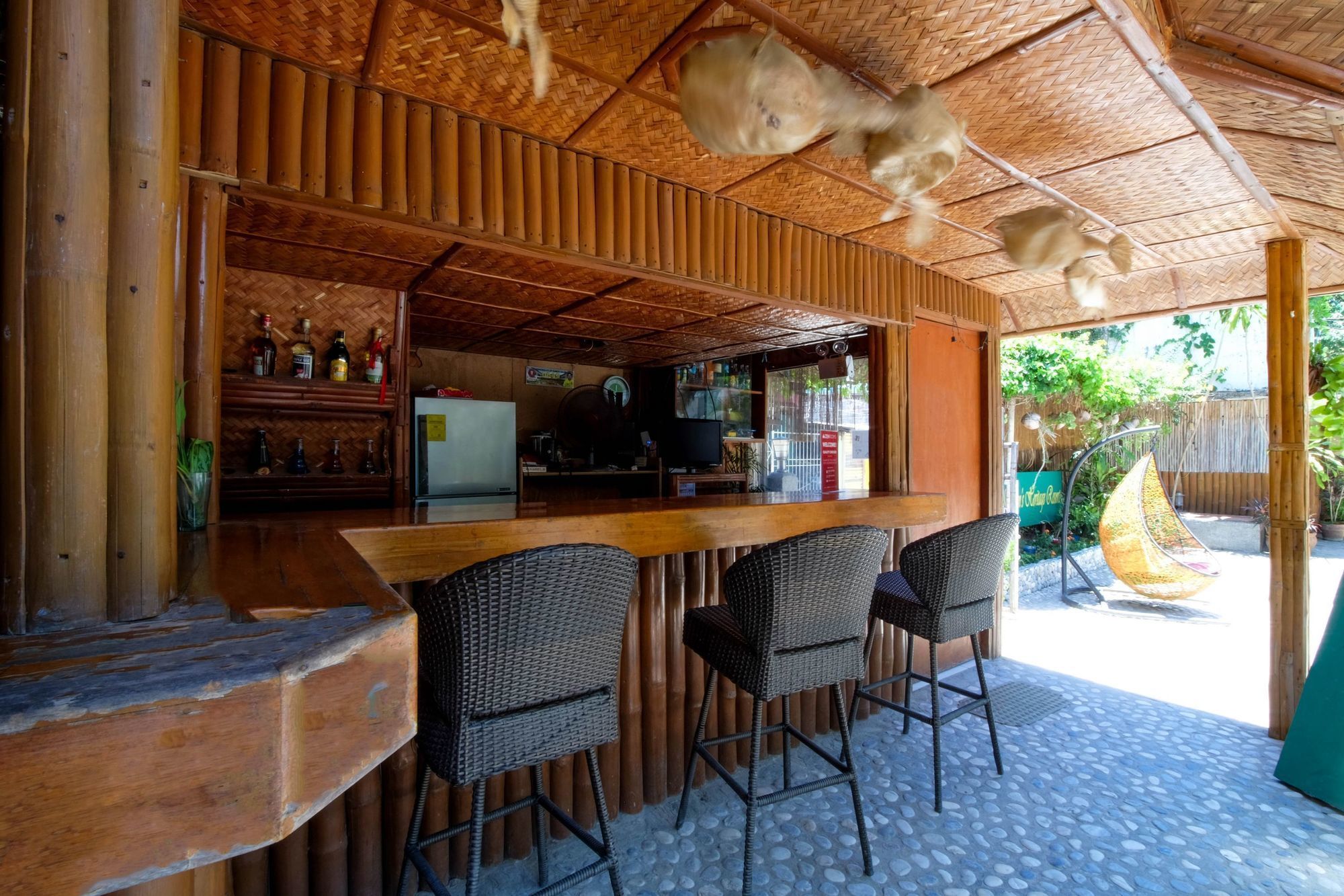 Zen Rooms White Beach Puerto Galera Esterno foto