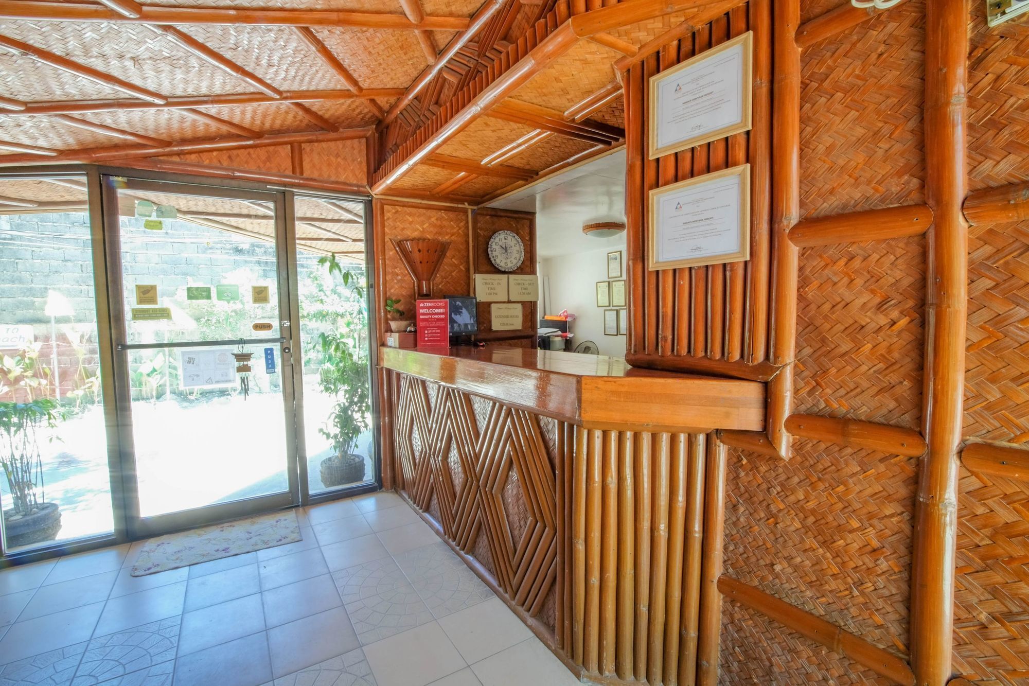 Zen Rooms White Beach Puerto Galera Esterno foto