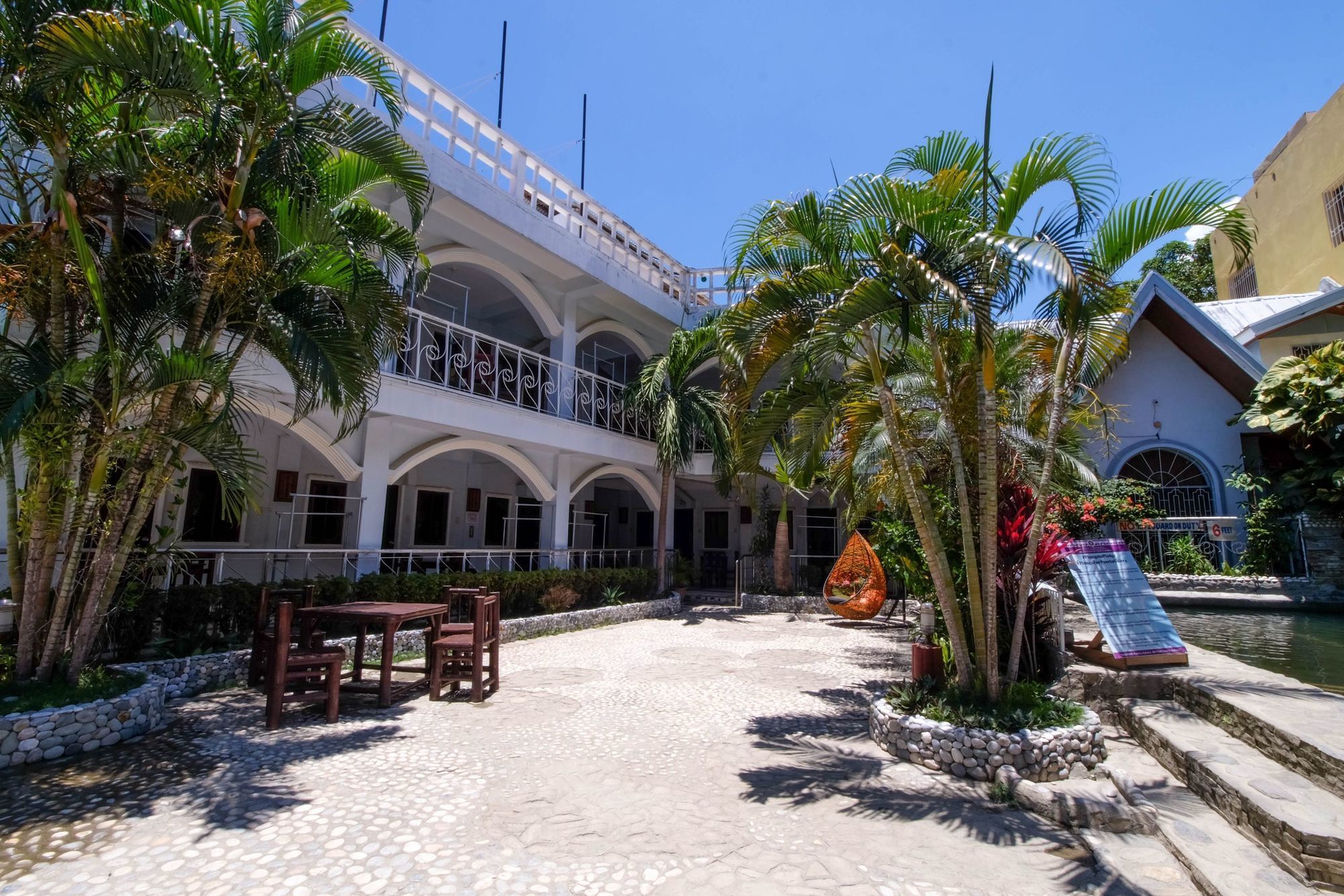 Zen Rooms White Beach Puerto Galera Esterno foto